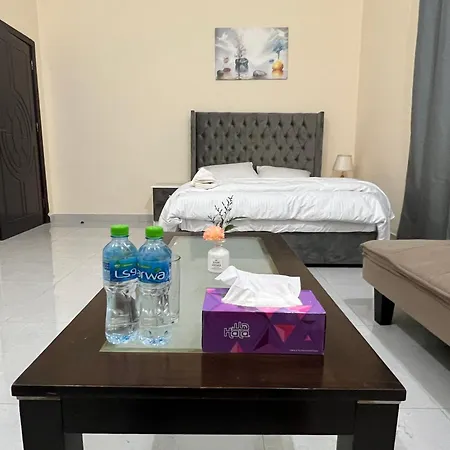 Cozy Private Studio Apartment Near Airport
